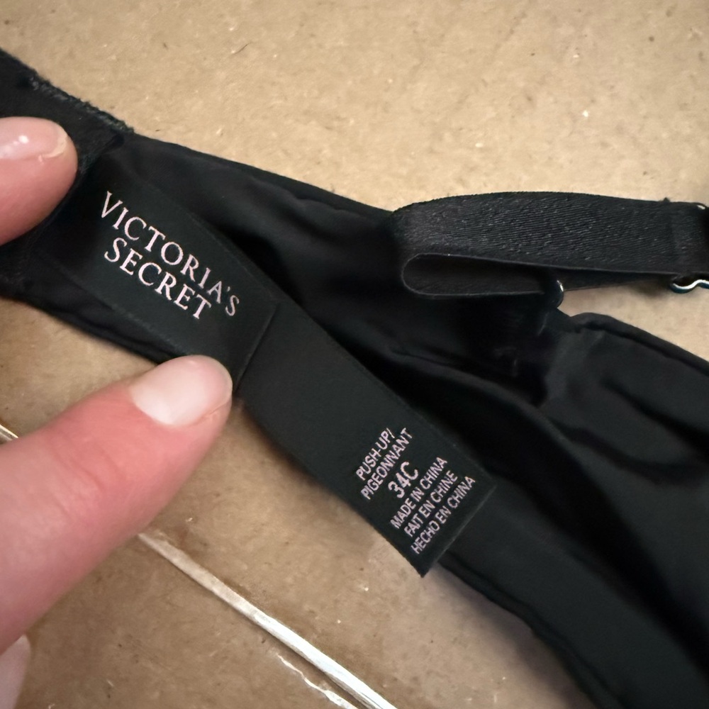 Victoria's Secret Push Up Black Bra - Picture 3 of 4
